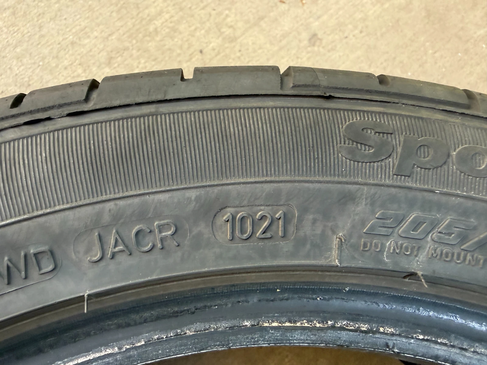 Гуми Летни 205/50R16, снимка 5 - Гуми и джанти - 54444392