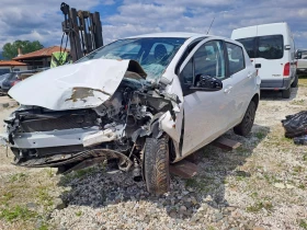 Toyota Yaris 1.5vvt-i HYBRID, снимка 4