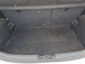 Toyota Yaris 1.5vvt-i HYBRID, снимка 9