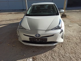     Toyota Prius Prius+ 