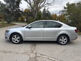 Skoda Octavia 81600km/ 1, 6 TDI / VISION - 32000 лв. / 16361.34 € - 86907572 4