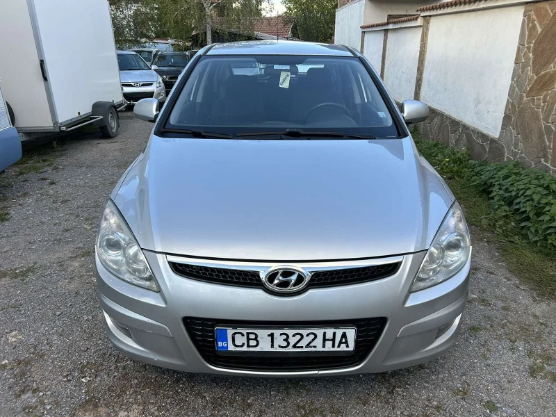 Hyundai I30 1.6i/AVTOMATIK/GAS, снимка 2 - Автомобили и джипове - 47525192