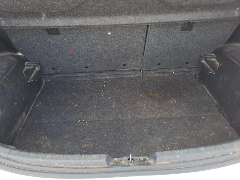 Toyota Yaris 1.5vvt-i HYBRID, снимка 9 - Автомобили и джипове - 50127820