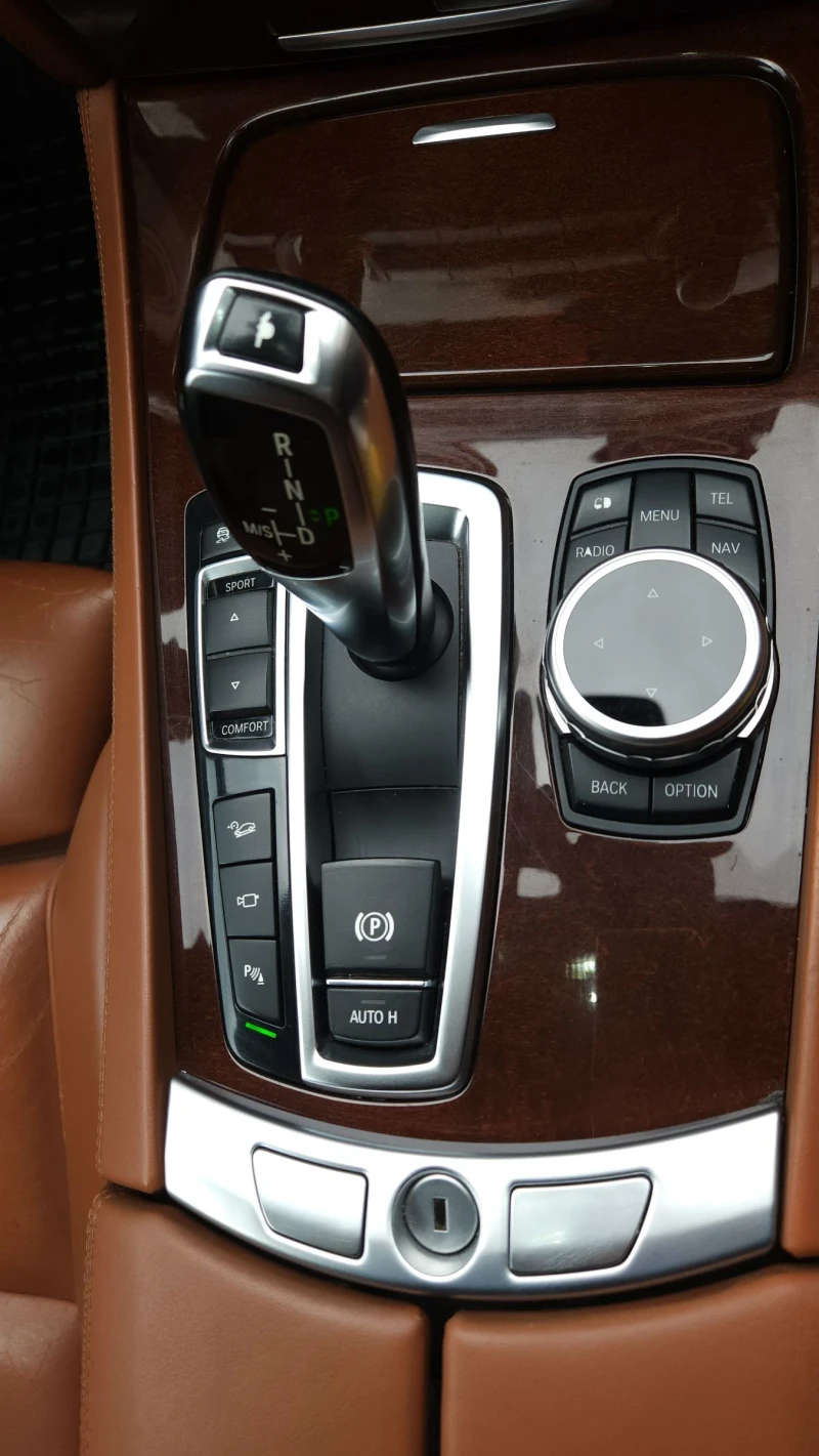 BMW 740 INDIVIDUAL 3XTV, снимка 12 - Автомобили и джипове - 52659404