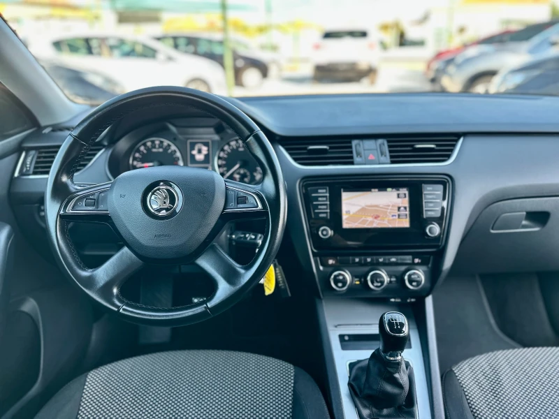 Skoda Octavia 1.6 TDI* NAVI* , снимка 13 - Автомобили и джипове - 52133807