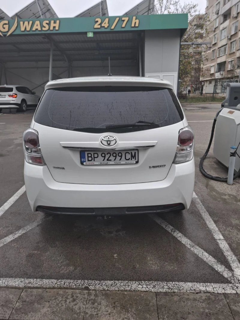 Toyota Verso 1.6, D4-D, снимка 5 - Автомобили и джипове - 52341890
