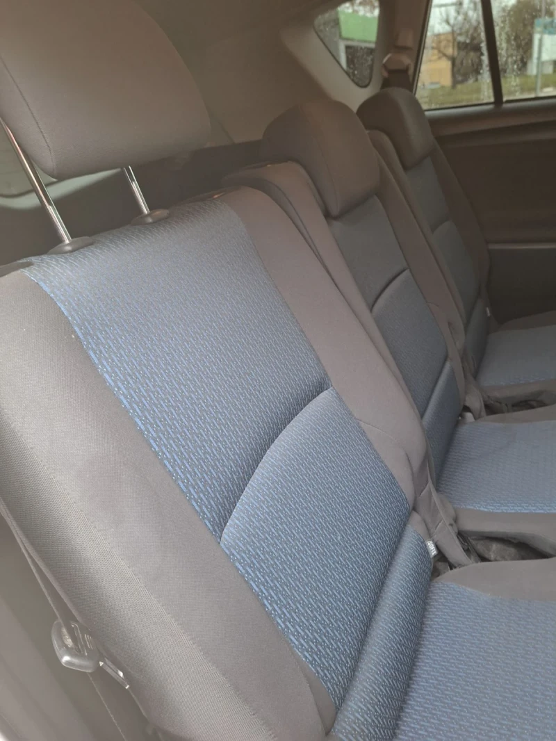 Toyota Verso 1.6, D4-D, снимка 11 - Автомобили и джипове - 52341890