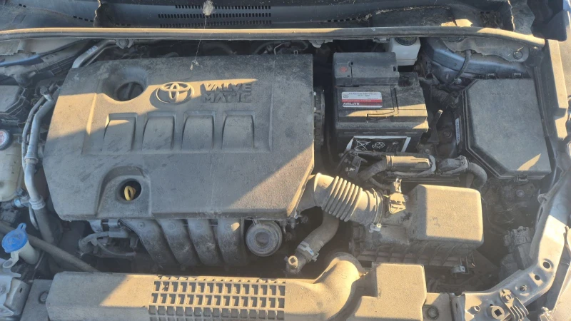 Toyota Corolla 1.6 AUTO, снимка 6 - Автомобили и джипове - 52371863