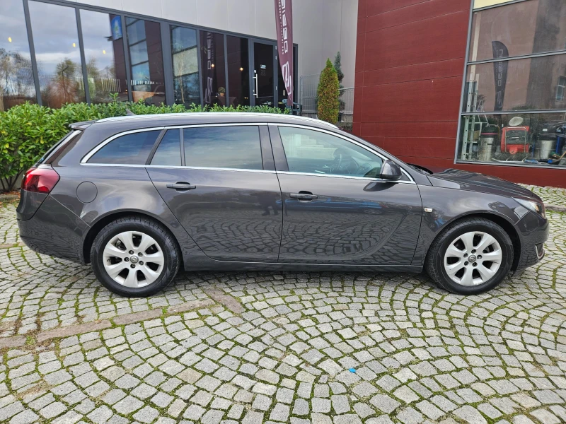 Opel Insignia 2.0 ПЕРФЕКТЕН 150хил км, снимка 3 - Автомобили и джипове - 52381422