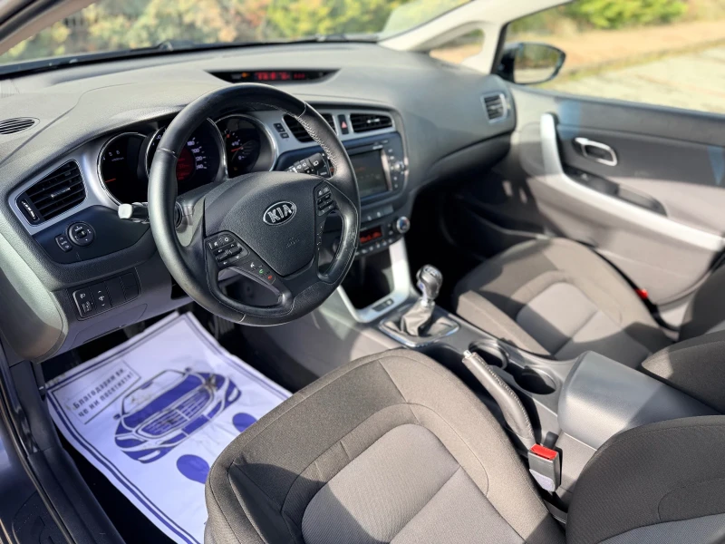 Kia Ceed 1.6CRDI-нави-панорама-лизингпрез Уникредитпо 230лв, снимка 10 - Автомобили и джипове - 52606284