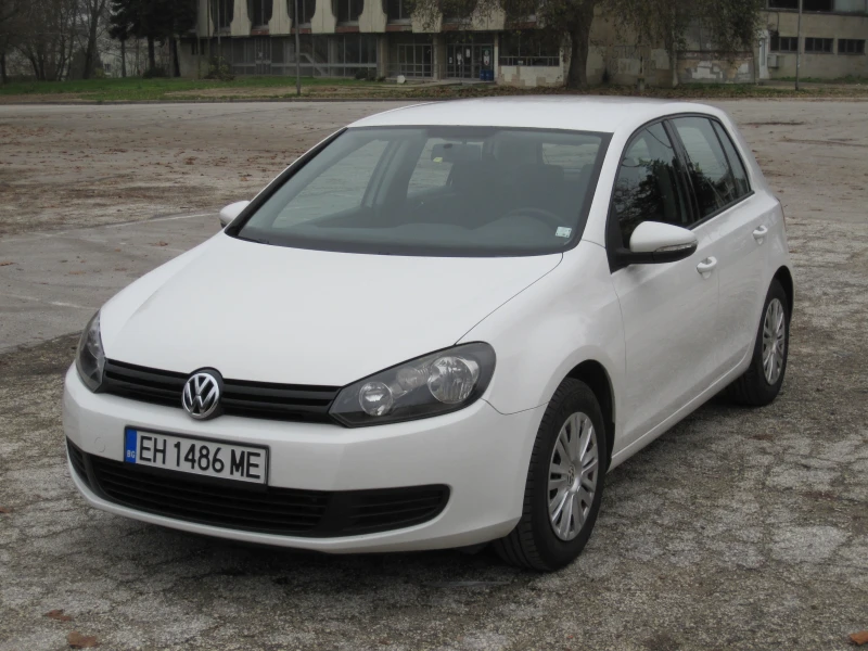 VW Golf, снимка 2 - Автомобили и джипове - 52641701