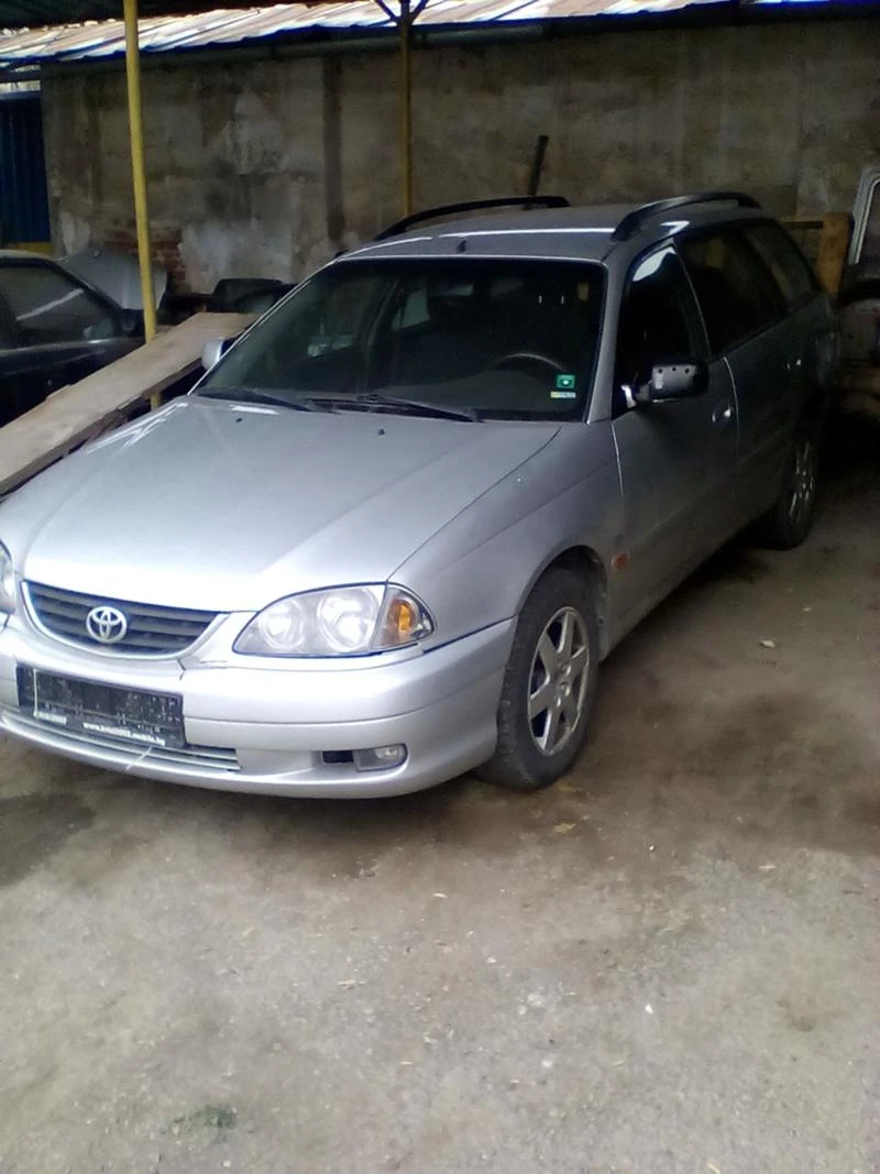 Toyota Avensis D-4D, снимка 3 - Автомобили и джипове - 24302857