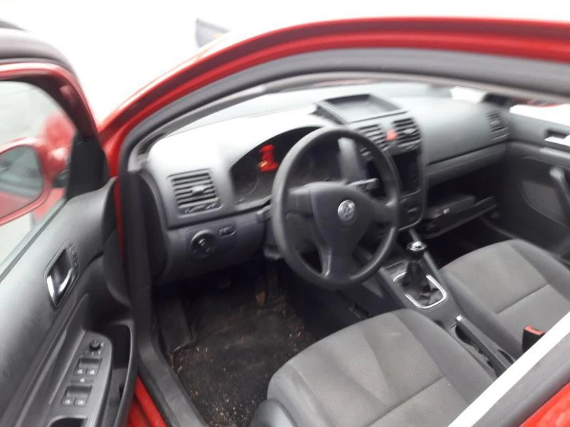 VW Golf 1.9TDI,BLS,Комби,Bluemotion, снимка 3 - Автомобили и джипове - 23704565