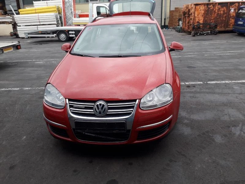 VW Golf 1.9TDI,BLS,Комби,Bluemotion, снимка 7 - Автомобили и джипове - 23704565