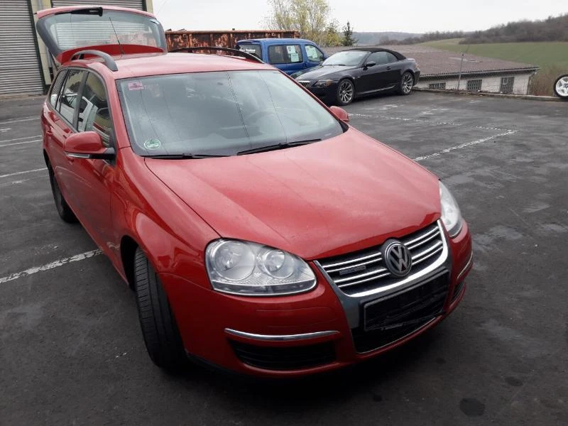 VW Golf 1.9TDI,BLS,Комби,Bluemotion - изображение 8