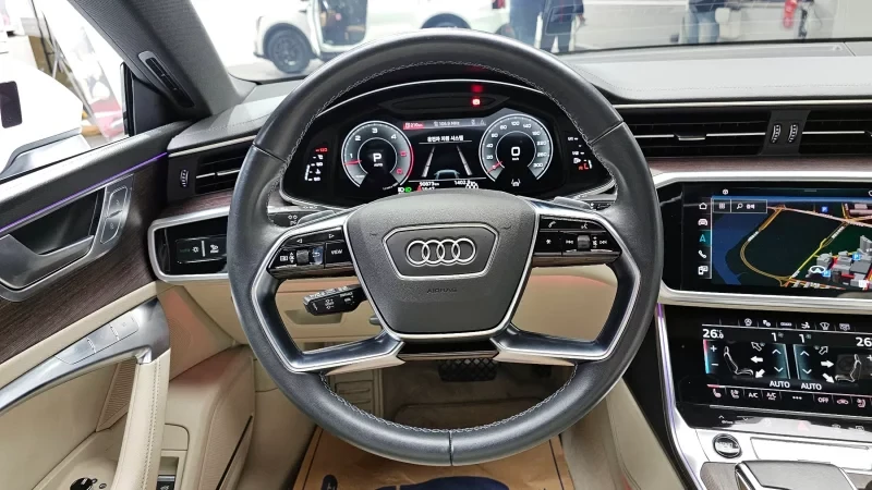 Audi A7 TDI / CARFAX, снимка 7 - Автомобили и джипове - 54744927