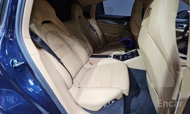 Porsche Panamera 4S Обдухване Панорама AWD 360 Камера, снимка 13 - Автомобили и джипове - 55675356