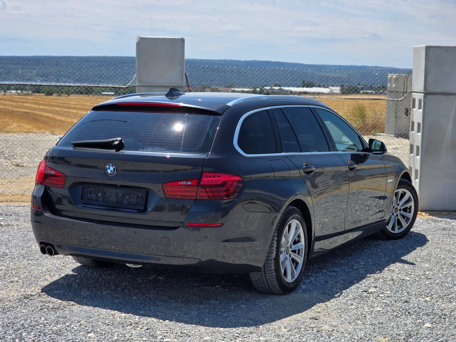 BMW 520 XDrive Facelift  - изображение 7