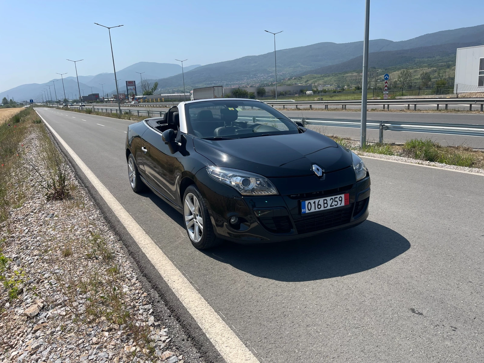 Renault Megane CC 1, 4T Dynamique 131ps - изображение 6