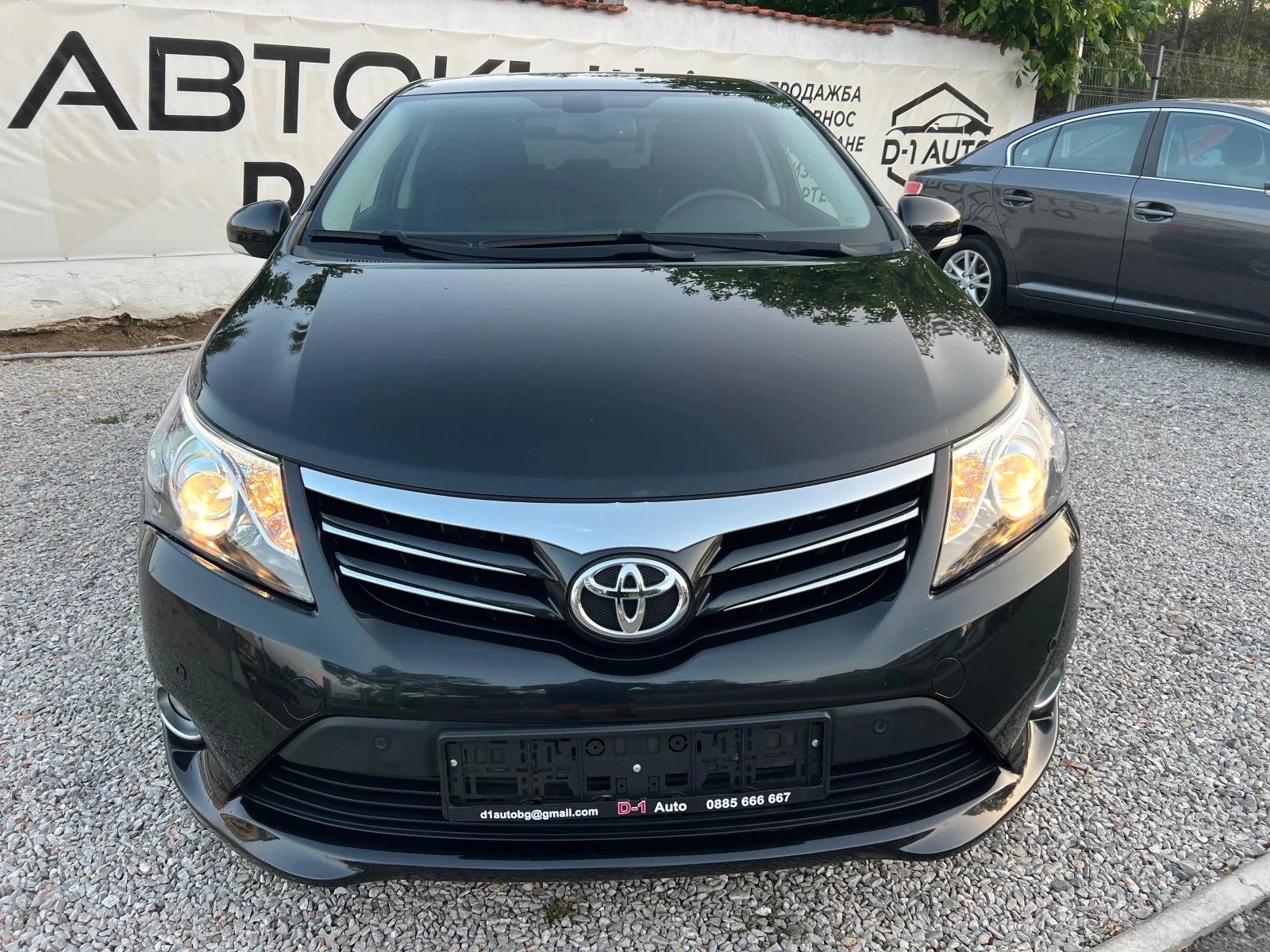 Toyota Avensis 1.8-NAVI FULL - изображение 2