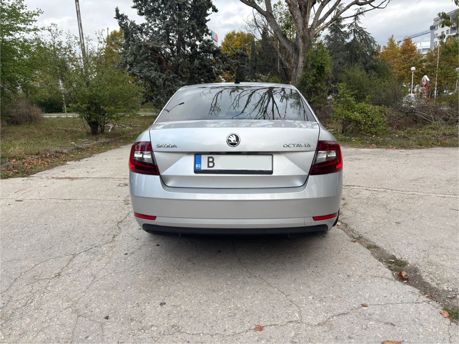 Skoda Octavia 81600km/ 1, 6 TDI / VISION - изображение 6