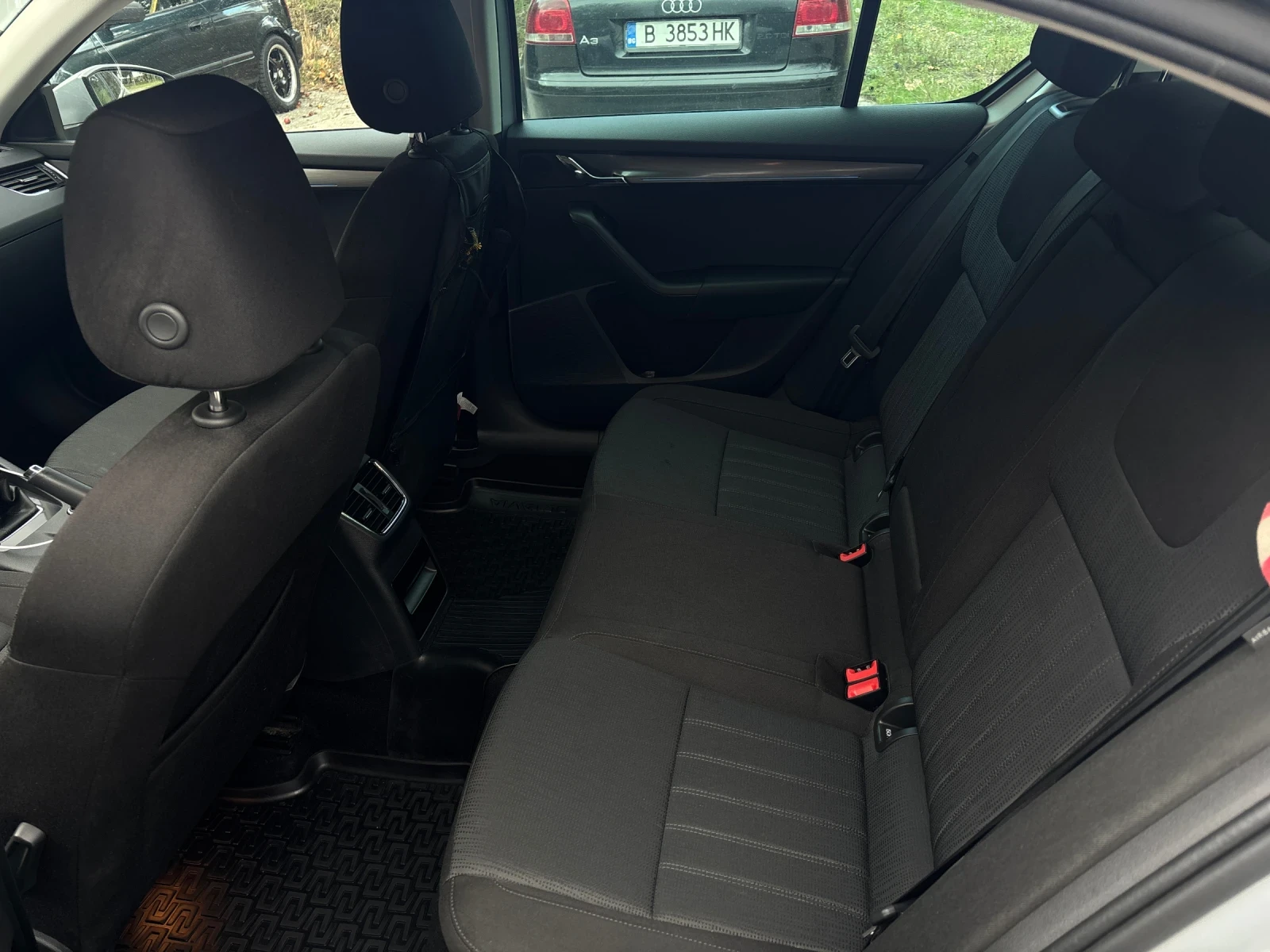 Skoda Octavia 82000/ 1, 6 TDI / VISION | Mobile.bg   11