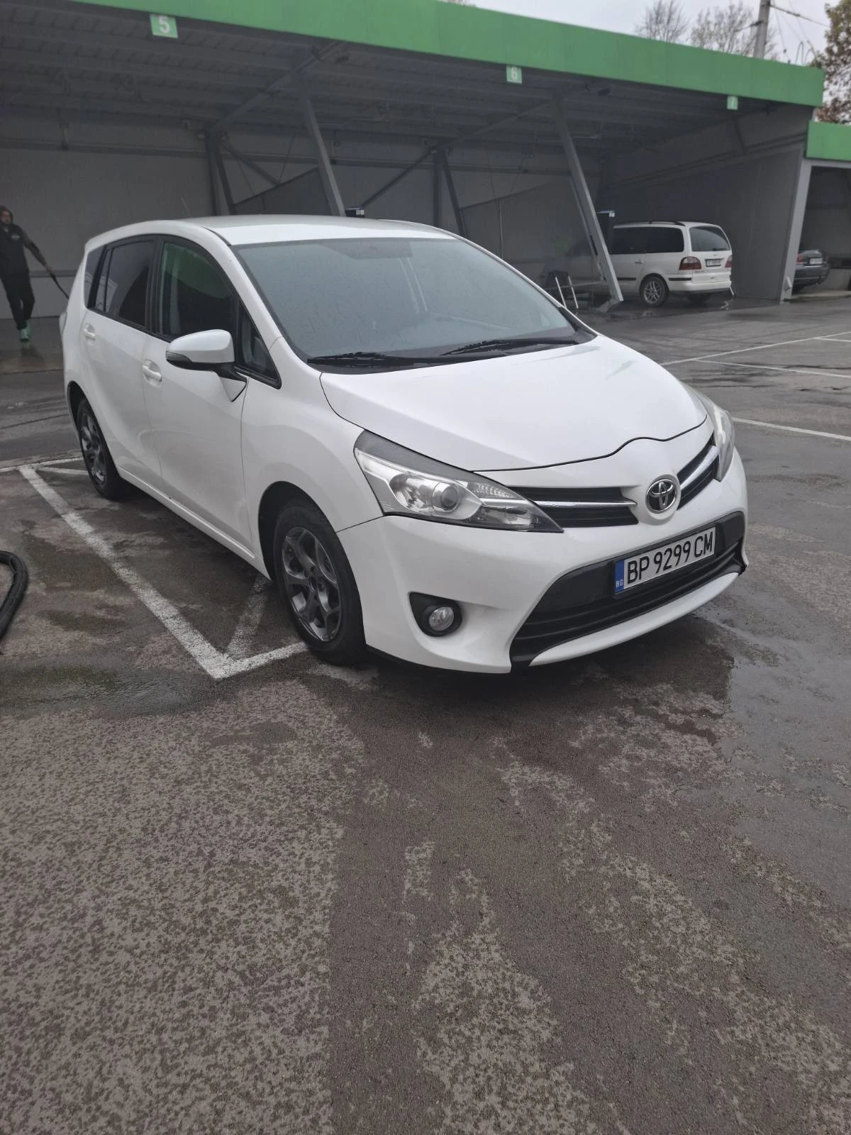 Toyota Verso 1.6, D4-D - изображение 3