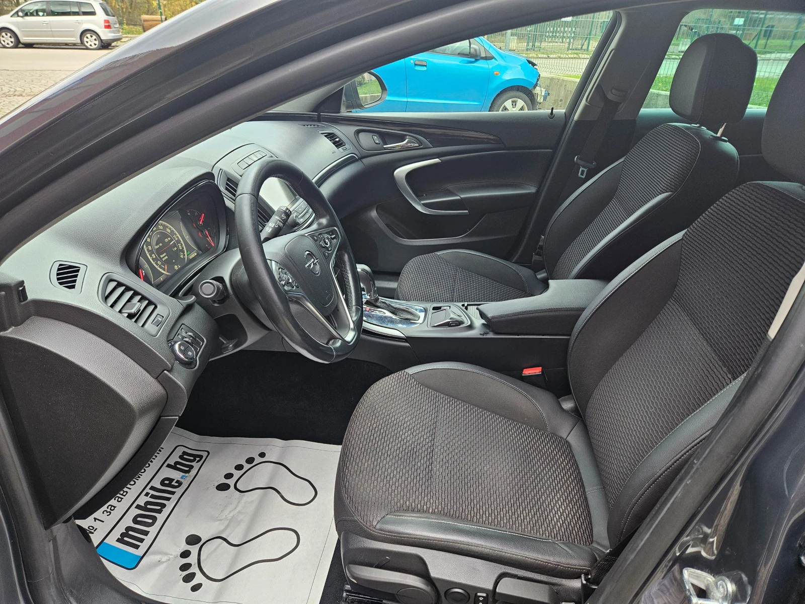 Opel Insignia 2.0 ПЕРФЕКТЕН 150хил км - изображение 10