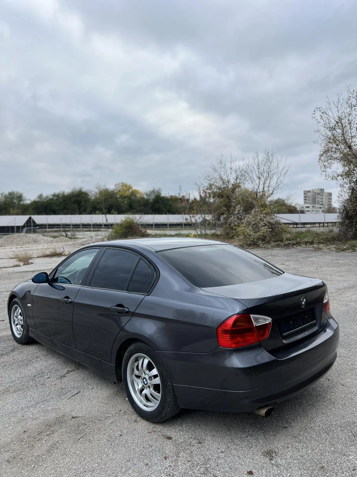 BMW 320  - изображение 4