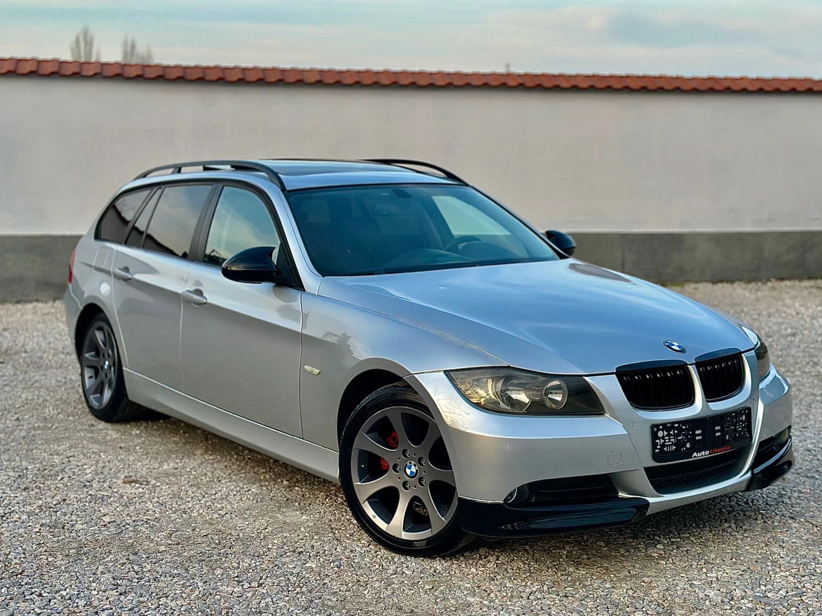 BMW 320 НАВИГАЦИЯ/ПОДГРЕВ/АВТОМАТ, снимка 2 - Автомобили и джипове - 53709727