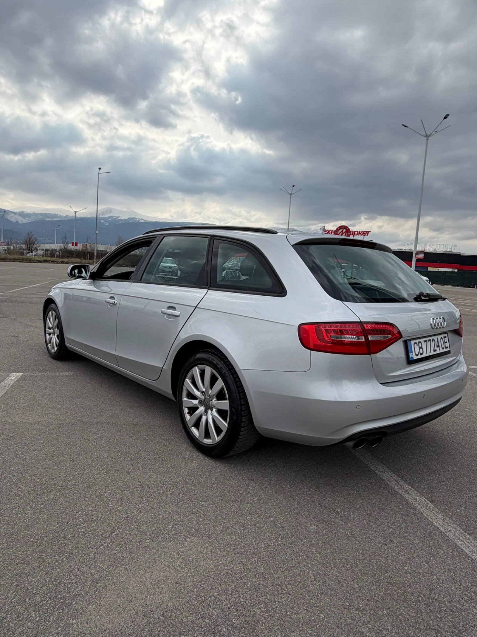 Audi A4 2.0 Advanced, снимка 6 - Автомобили и джипове - 53929168