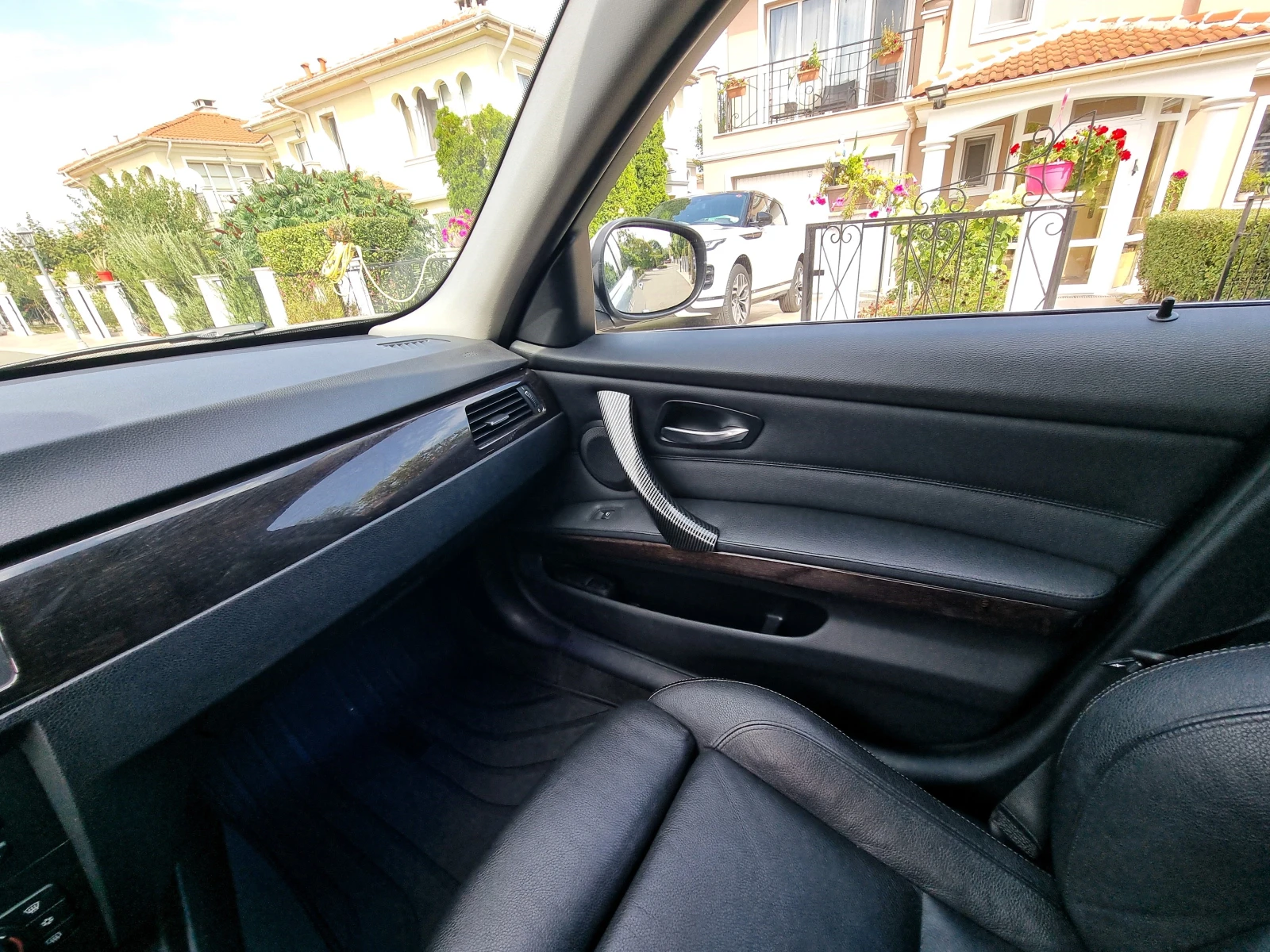 BMW 320 Face xDrive Edition, снимка 11 - Автомобили и джипове - 54017752