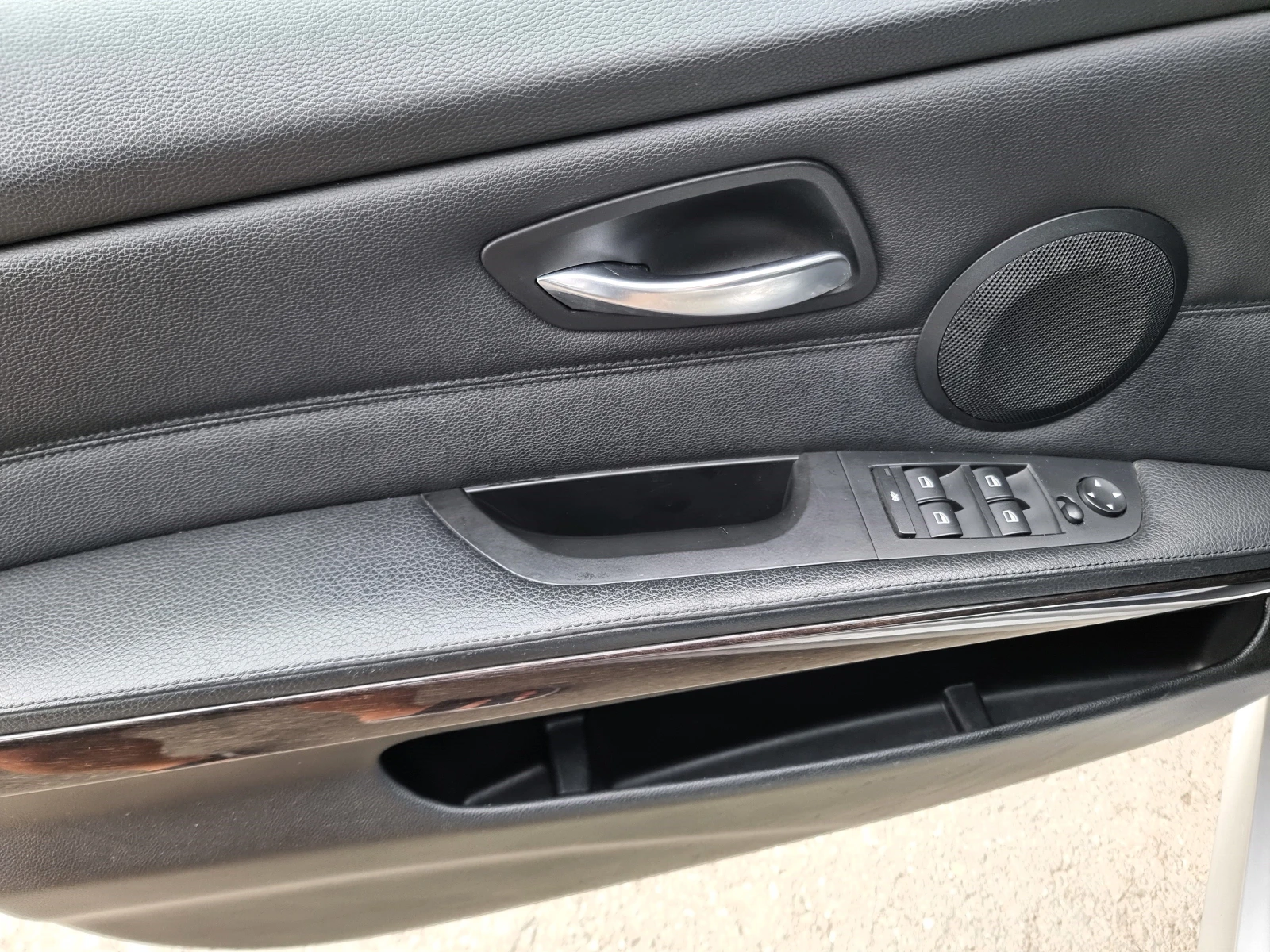 BMW 320 Face xDrive Edition, снимка 7 - Автомобили и джипове - 54017752