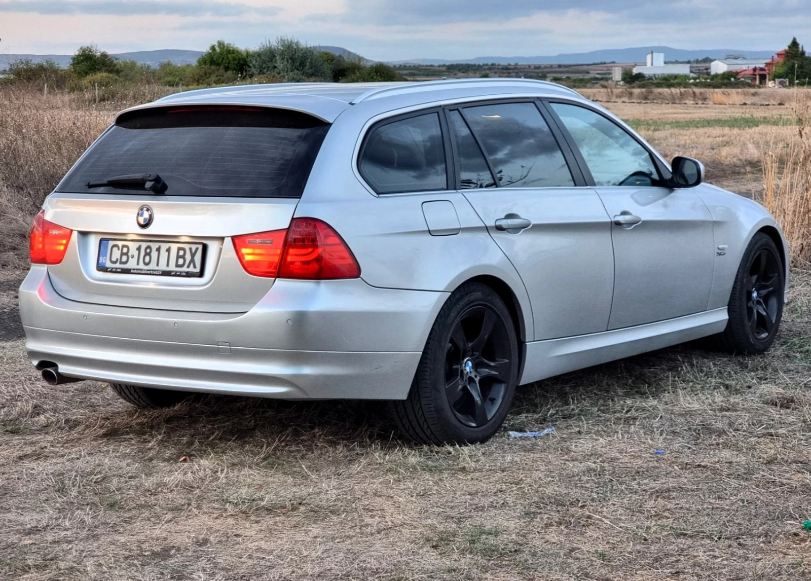 BMW 320 Face xDrive Edition, снимка 6 - Автомобили и джипове - 54017752