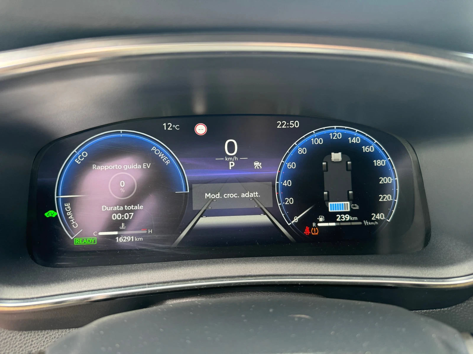Toyota Corolla Face Lift 16000km!!!Гаранционен, снимка 9 - Автомобили и джипове - 54556258