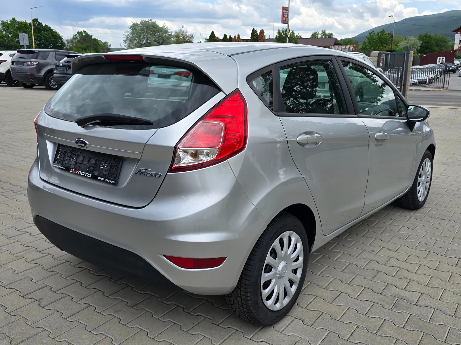 Ford Fiesta 1.4 Бензин/Газ, 97к.с.!, снимка 2 - Автомобили и джипове - 54602731