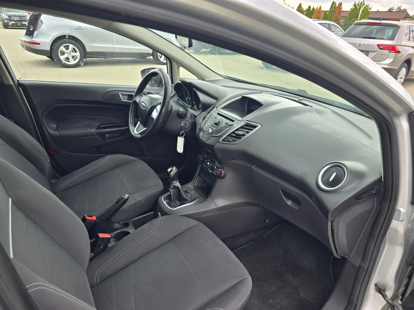 Ford Fiesta 1.4 Бензин/Газ, 97к.с.!, снимка 9 - Автомобили и джипове - 54602731