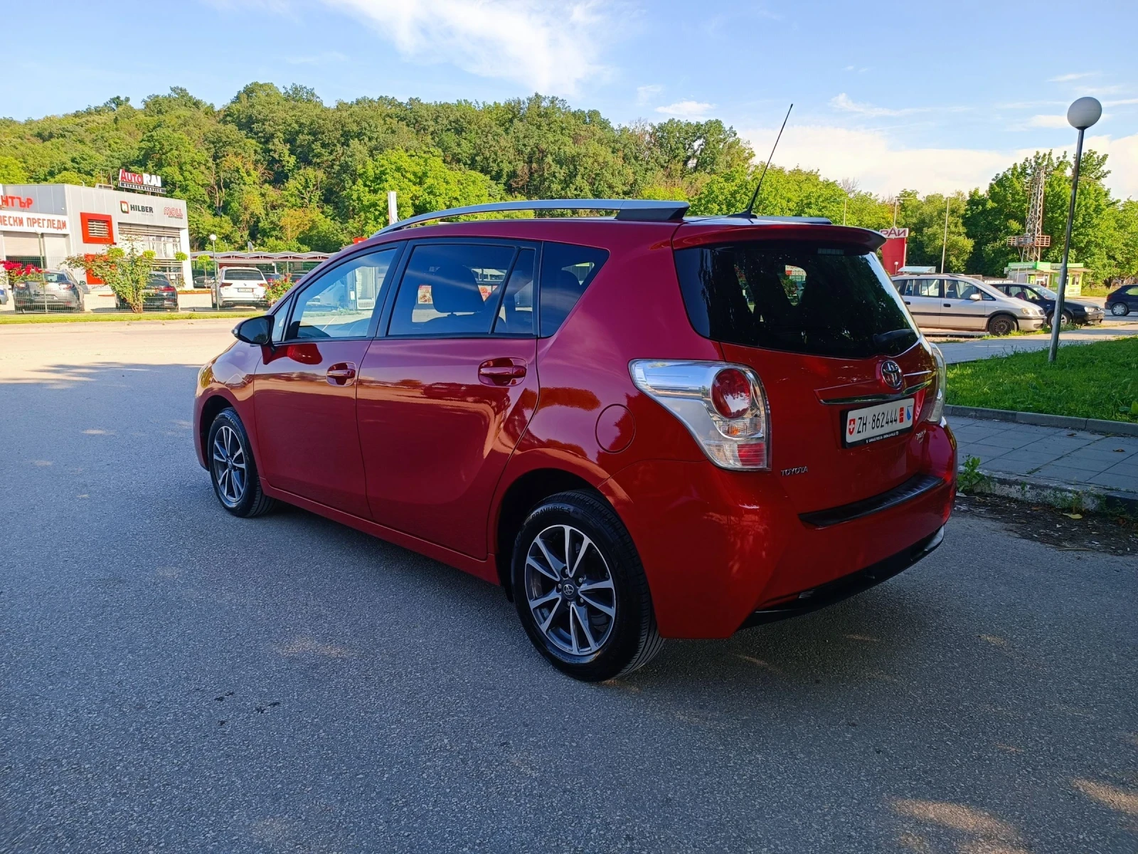 Toyota Verso 1.8i-147кс-ШВЕЙЦАРИЯ-РЪЧКА-6ск-NAVI-7м, снимка 6 - Автомобили и джипове - 54769040