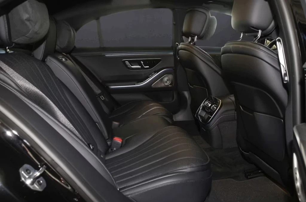 Mercedes-Benz S 450 D 4-MATIC FACELIFT AMG SUPERSCREEN BURMESTER PANO , снимка 10 - Автомобили и джипове - 55125617