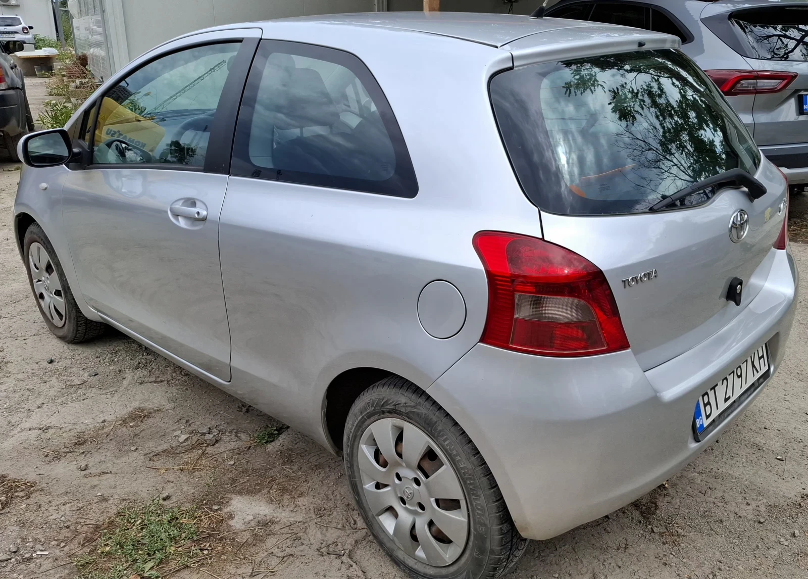 Toyota Yaris, снимка 6 - Автомобили и джипове - 55206535