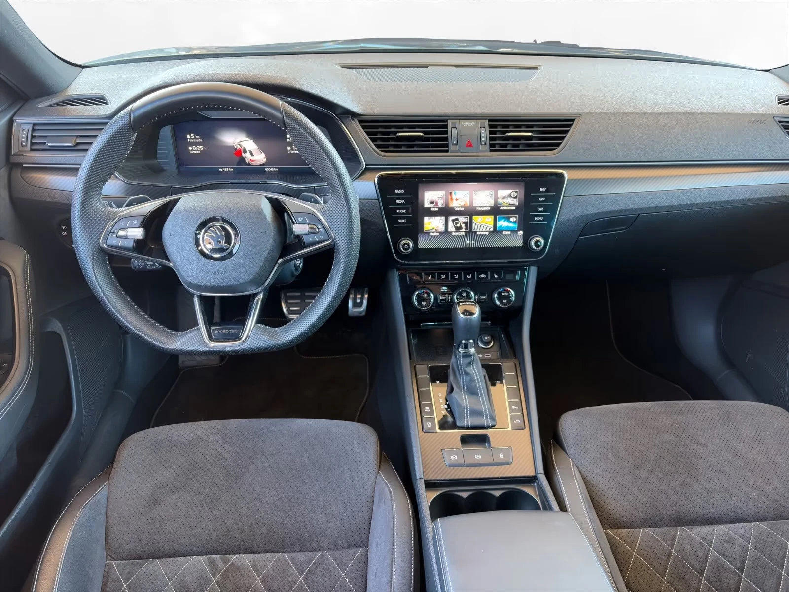 Skoda Superb 2.0/150HP/SPORTLINE/ACC/CAM/NAVI/KLESS/572z, снимка 7 - Автомобили и джипове - 55220658