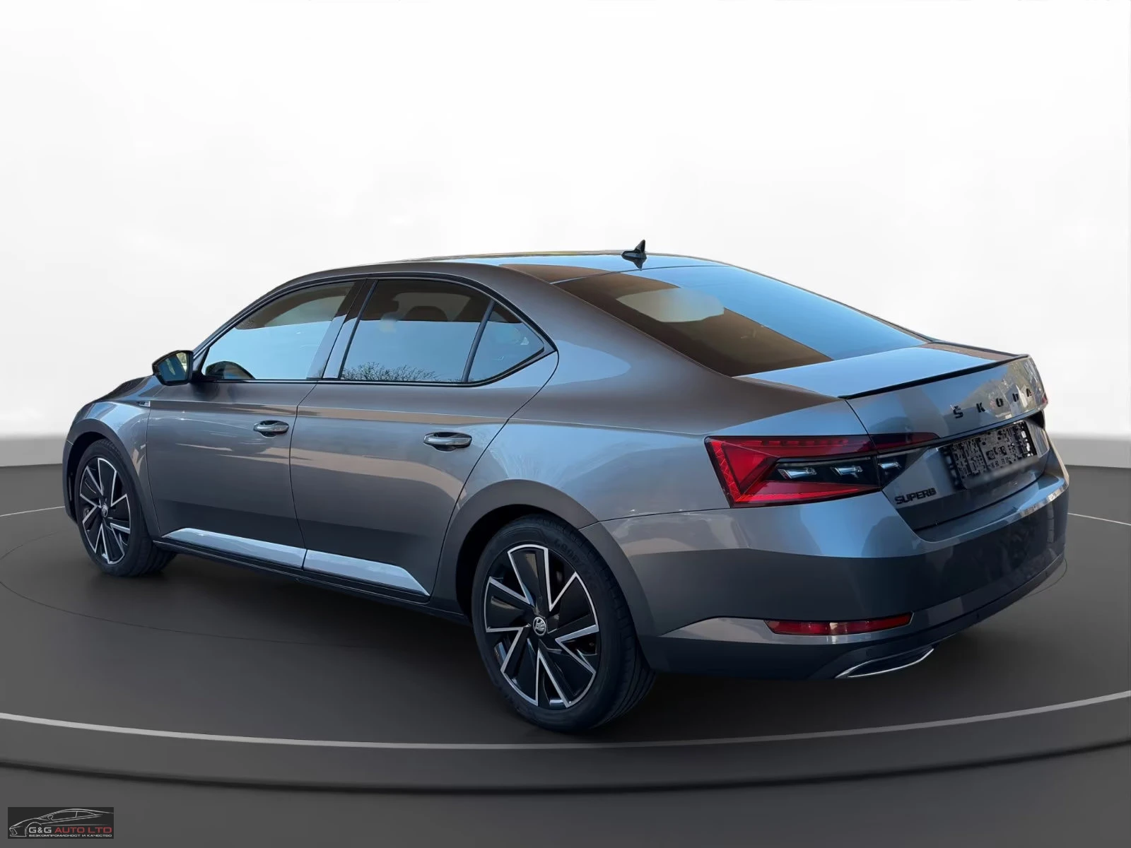 Skoda Superb 2.0/150HP/SPORTLINE/ACC/CAM/NAVI/KLESS/572z, снимка 3 - Автомобили и джипове - 55220658