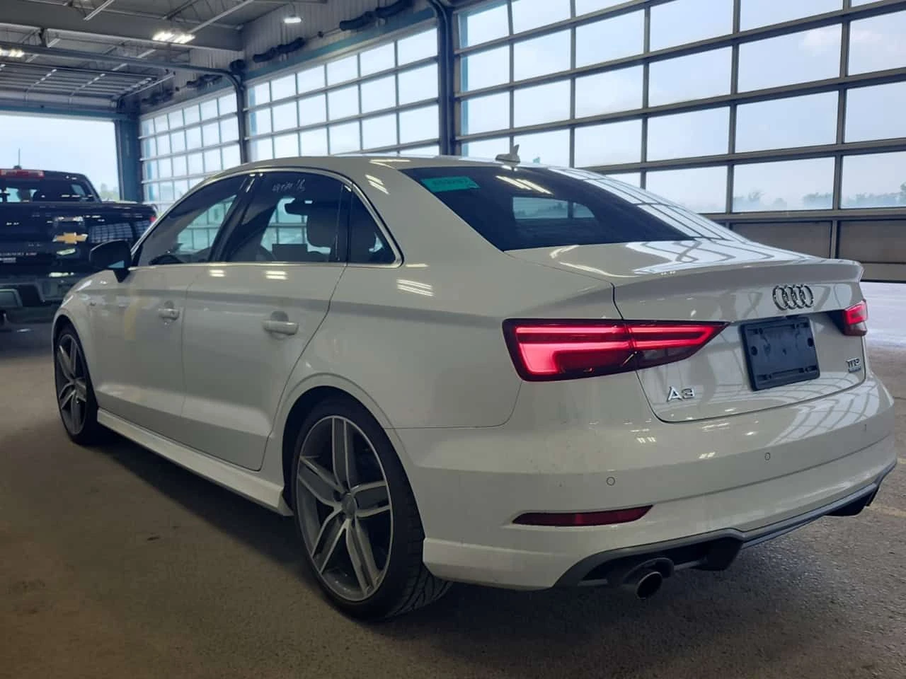 Audi A3 TECHNIK/CARFAX/+ ГУМИ И ДЖАНТИ/, снимка 4 - Автомобили и джипове - 55456730