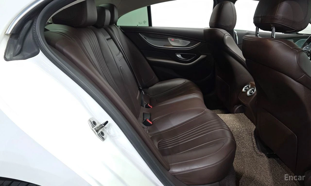 Mercedes-Benz CLS 300 AMG* LINE* BURMESTER* �����* 360������* LANE* ASSI | Mobile.bg � ����������� 15