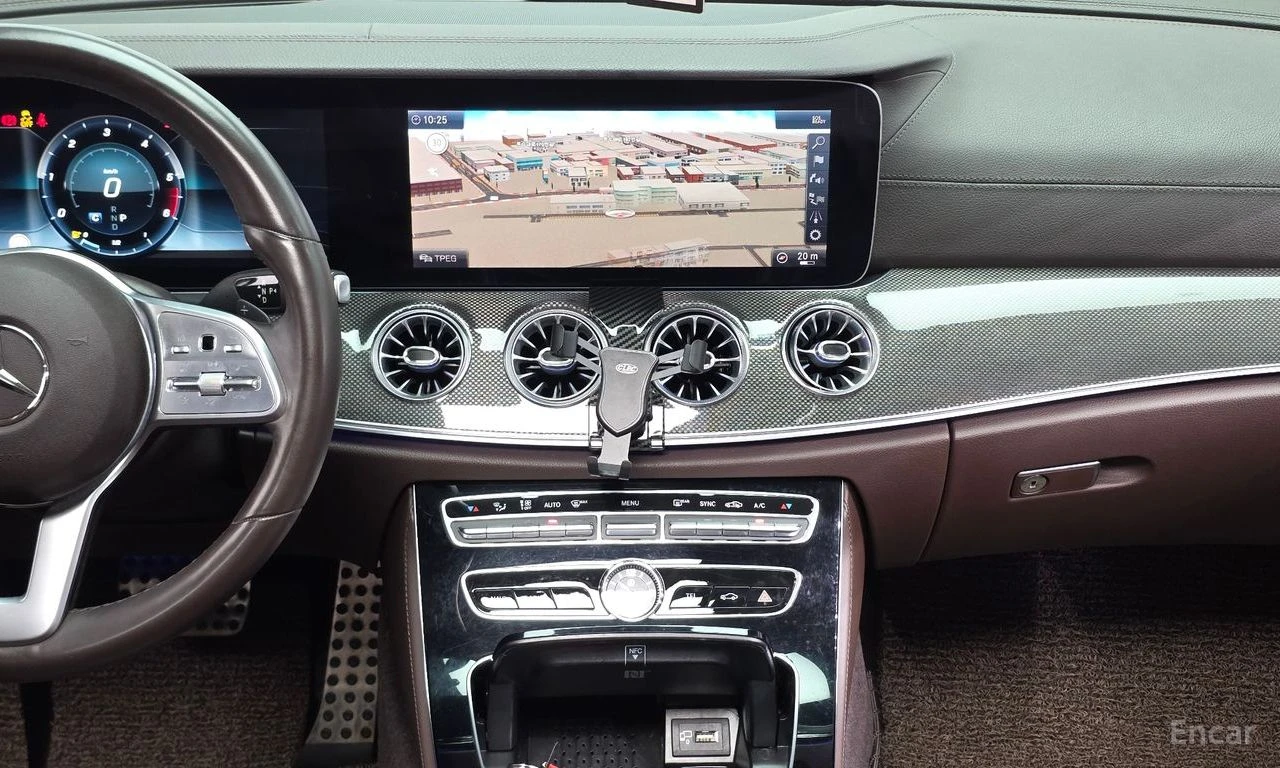 Mercedes-Benz CLS 300 AMG* LINE* BURMESTER* �����* 360������* LANE* ASSI | Mobile.bg � ����������� 9