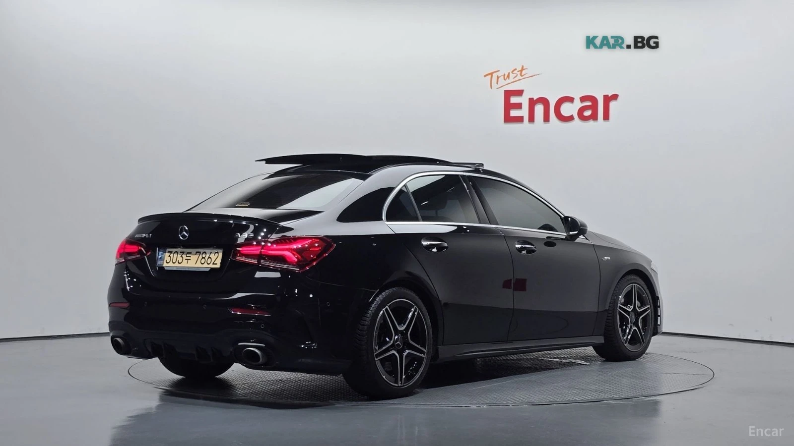Mercedes-Benz A 35 AMG* 4MATIC* ПОДГРЕВ* КАМЕРА* SUNROOF* LANE* ASSIS, снимка 3 - Автомобили и джипове - 55927386