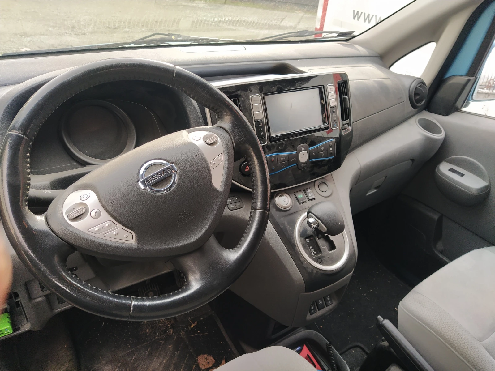 Nissan e-NV200 Evalia, снимка 5 - Автомобили и джипове - 56086170