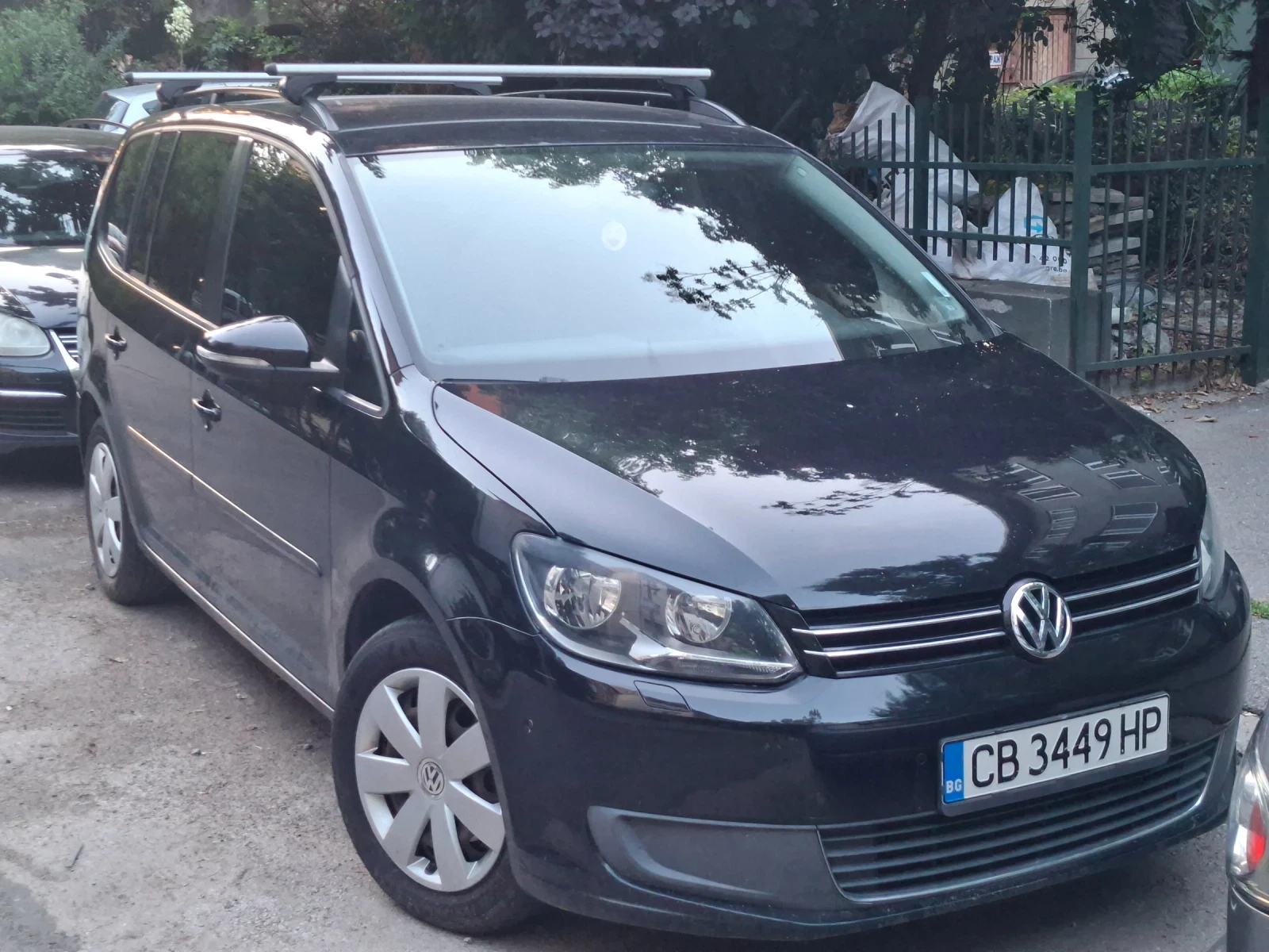 VW Touran 1.6TDI DSG , снимка 3 - Автомобили и джипове - 56115663