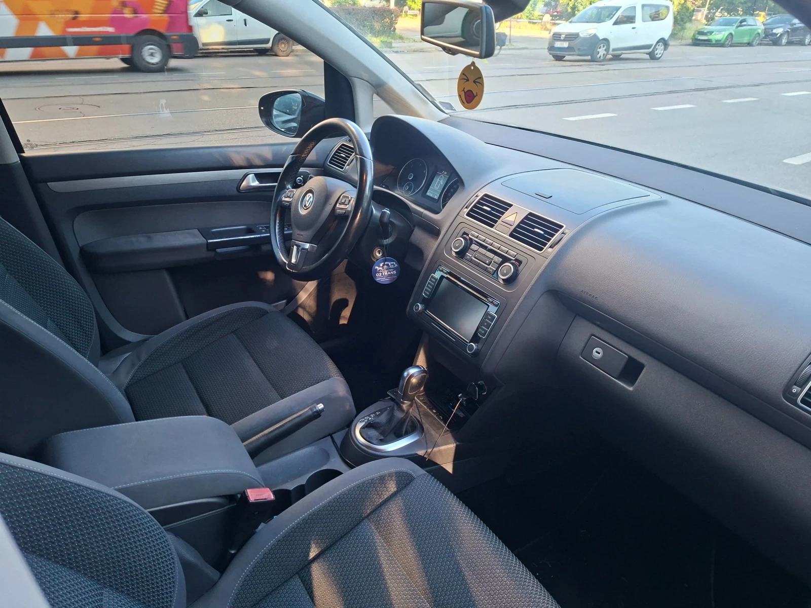 VW Touran 1.6TDI DSG , снимка 2 - Автомобили и джипове - 56115663