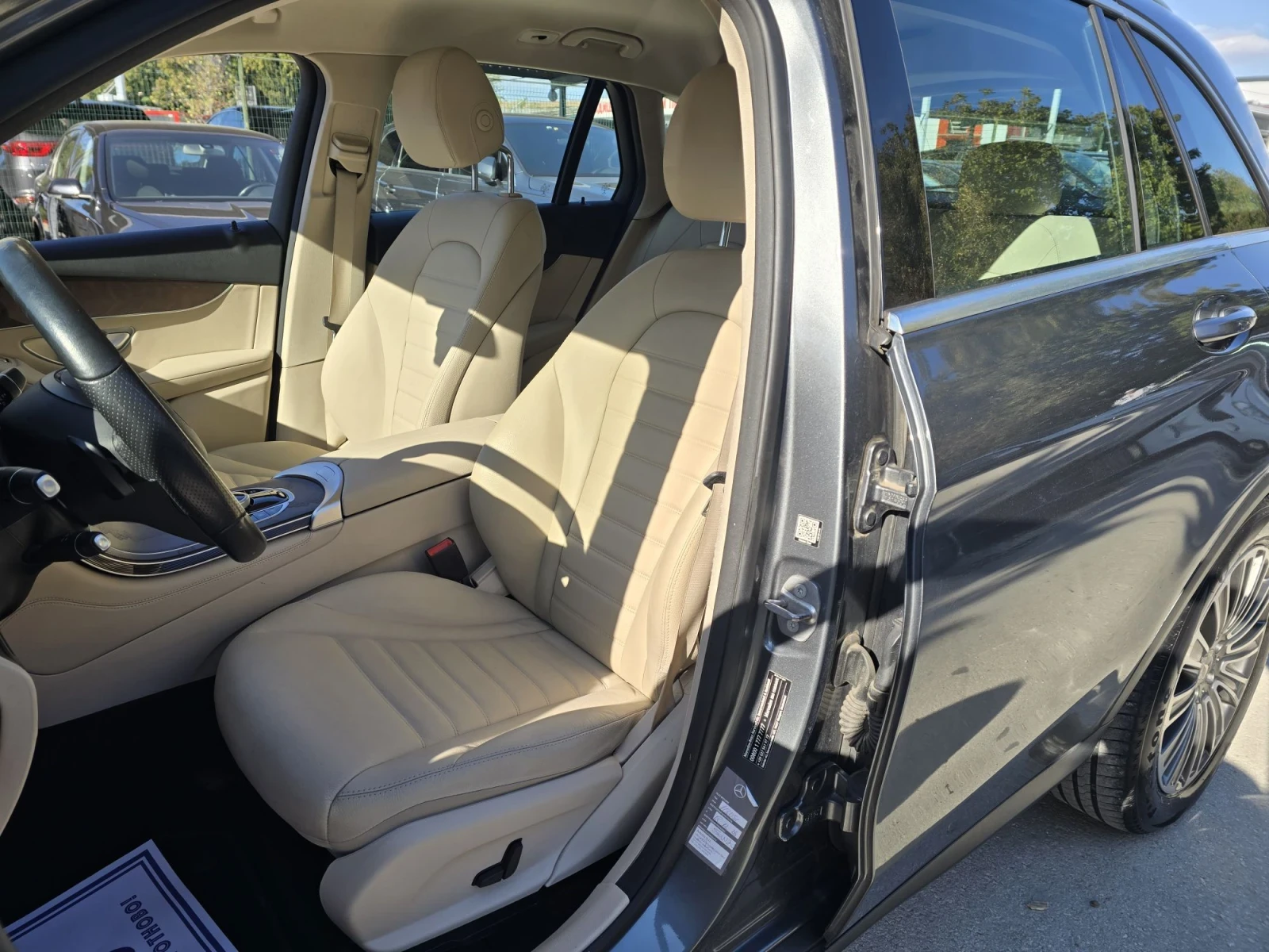 Mercedes-Benz CLC 250 4MATIC 210к.с Топ състояние , снимка 9 - Автомобили и джипове - 56314005